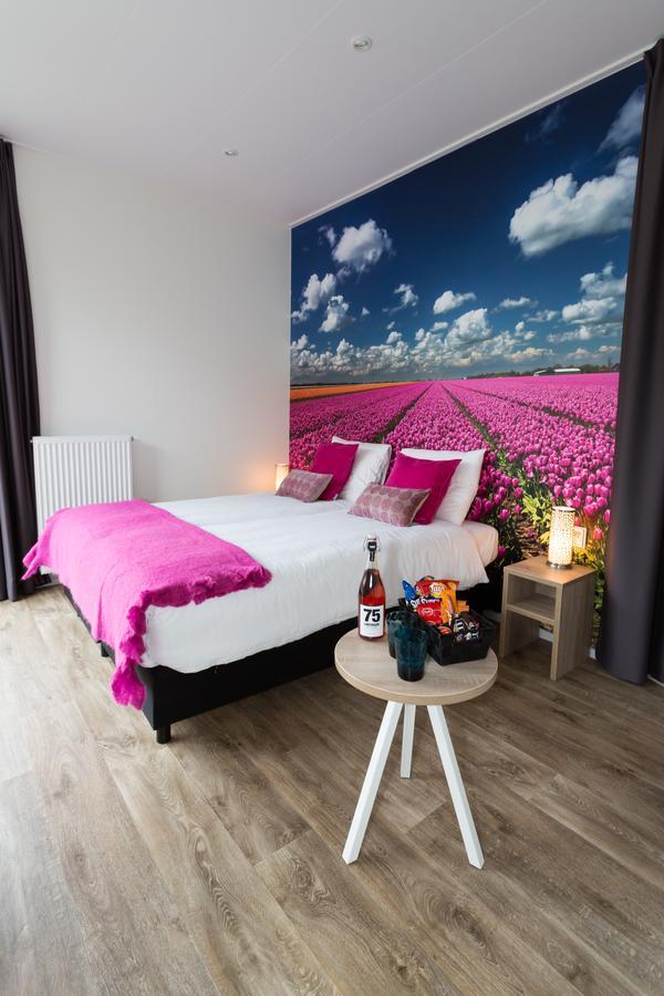 Hotel Herberg 1883 Velsen-Zuid Exteriör bild